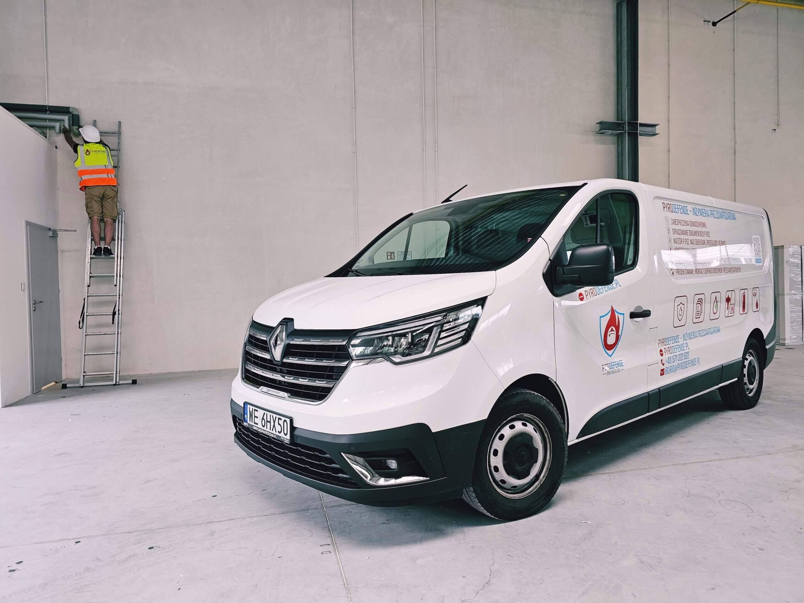 Pyrodefence auto służbowe